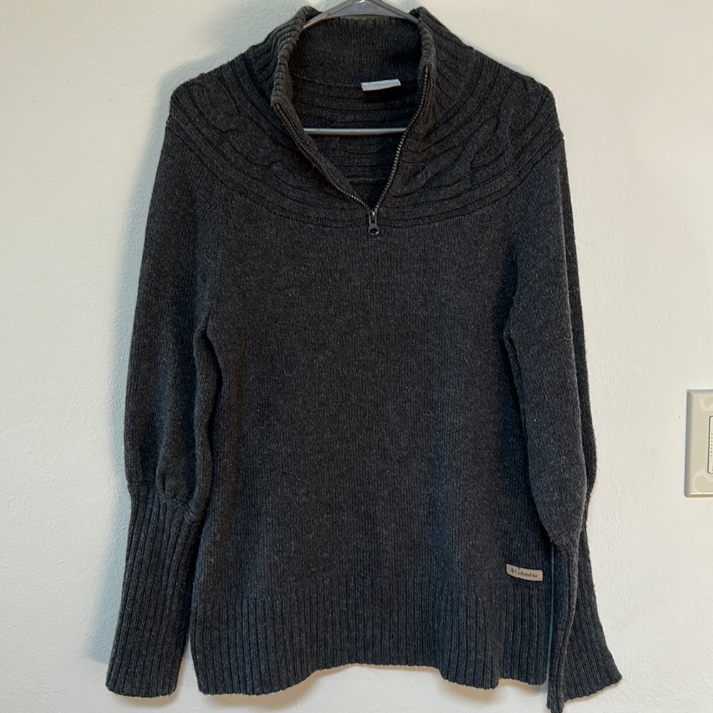 Columbia vintage sweater